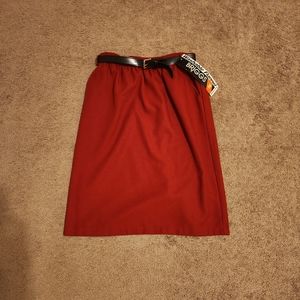 Briggs New York women's size 16 Elastic waist with belt skirt